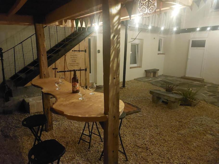 Le Cormoran Emplacement Ideal, Moderne Tres Equipe Thury-Harcourt-le-Hom Exterior foto