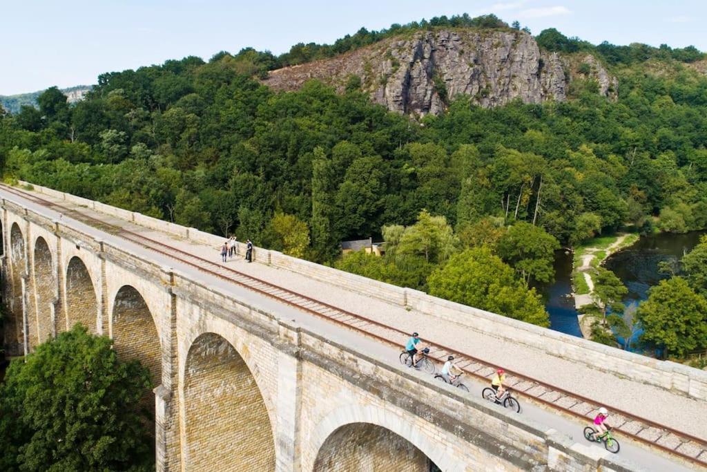 Le Cormoran Emplacement Ideal, Moderne Tres Equipe Thury-Harcourt-le-Hom Exterior foto